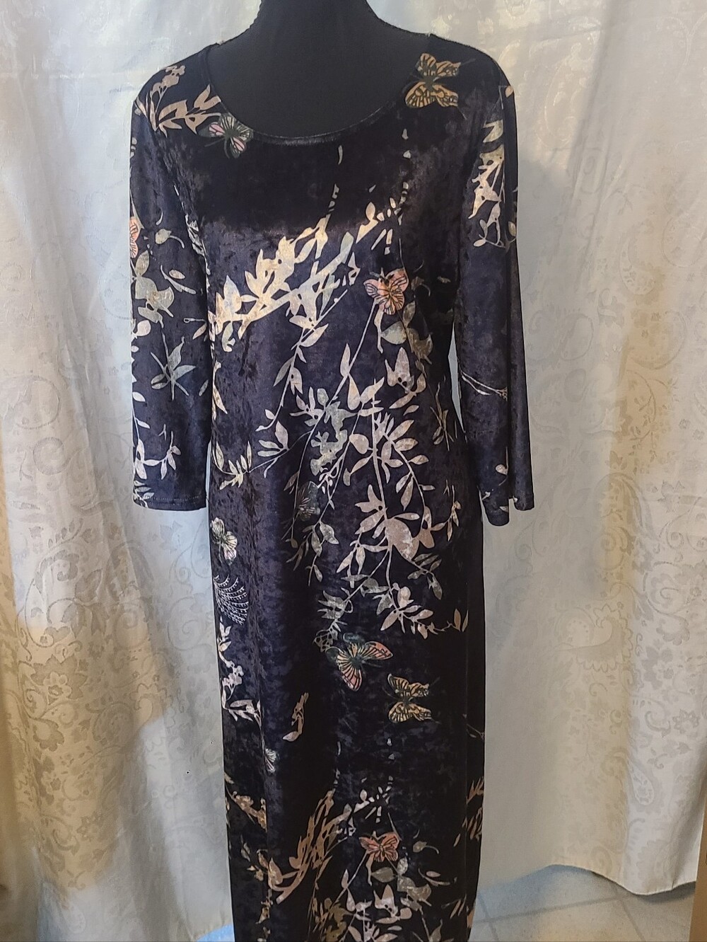 Women's Black Floral Velvet Maxi Dress